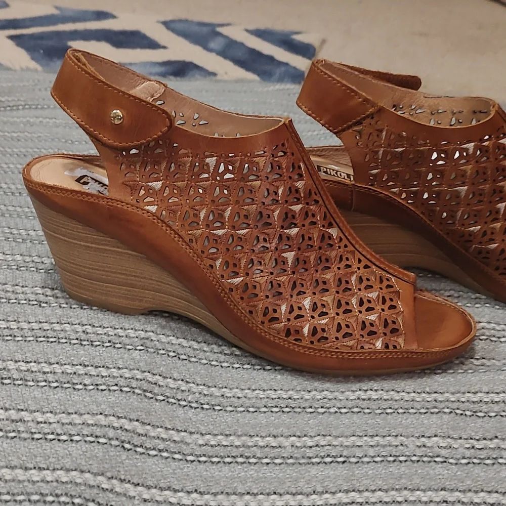 Pikolinos wedge heals with open toe - Picture 1 of 9